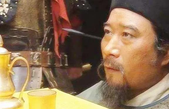 宋江接受诏安也是迫不得已，若不接受诏安，他们的下场也不会太好