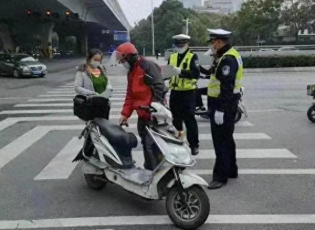 电动车“3禁”政策明年实施，无证驾驶等将被严查