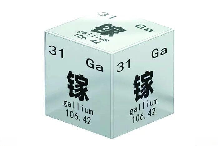 神奇！能被手融化的金属，凭啥让钢铁秒变“渣”？