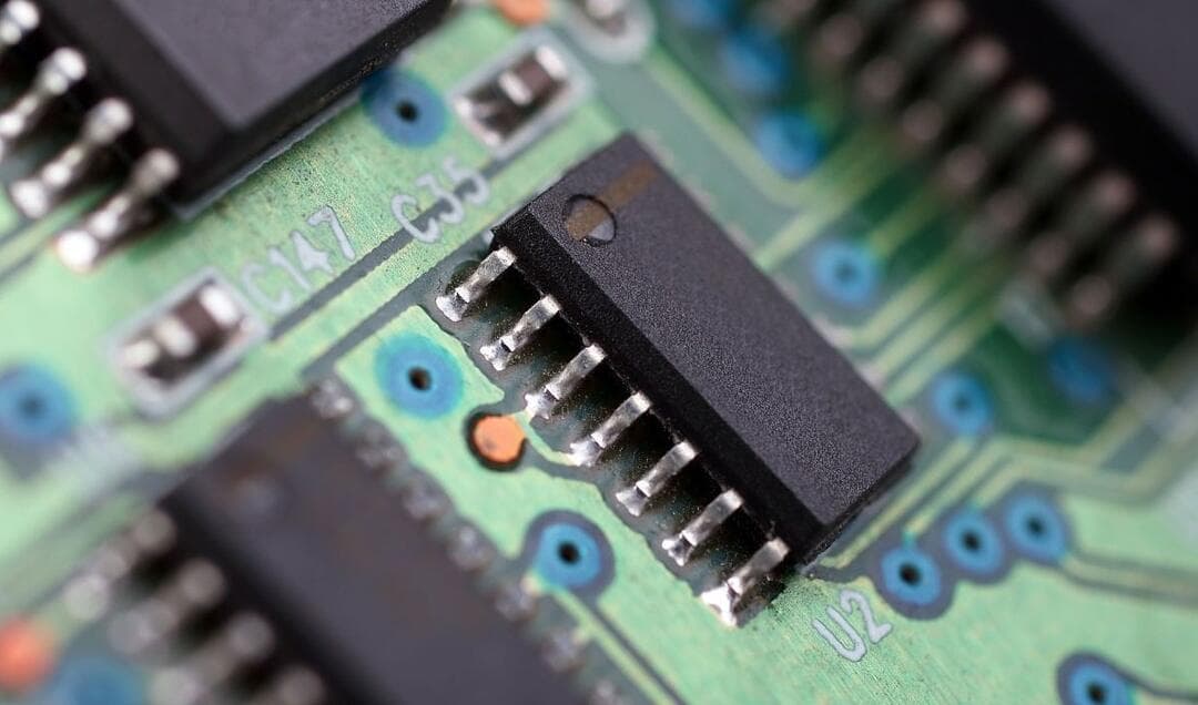 单片机如何通过代码控制硬件：一位工程师的分享