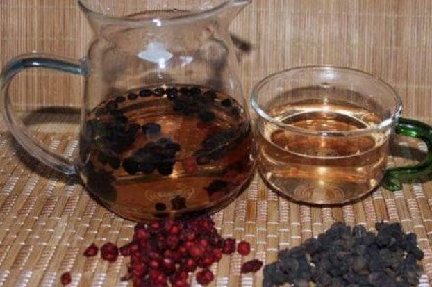 中药煮水治胃酸胀气，4种秘方轻松改善胃部功能，告别困扰！