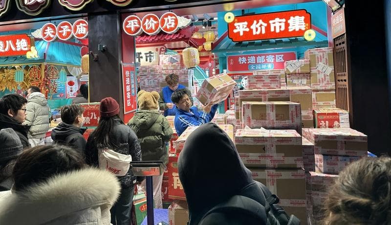 《快递市场管理办法》实施首日引热议，破解“未经同意将快件放服务站”有点难