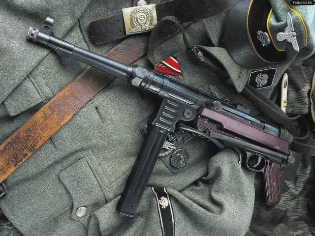 二战经典枪械之：mp40冲锋枪