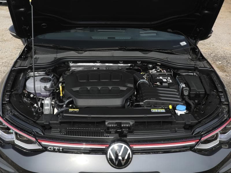 高尔夫1.4T和1.6L哪个实用？从动力和保养成本两方面分析
