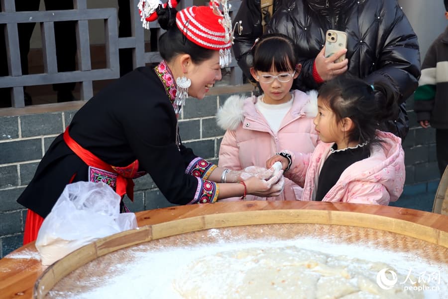 新春走基层：宁德蕉城畲村旅游热 电商销售旺