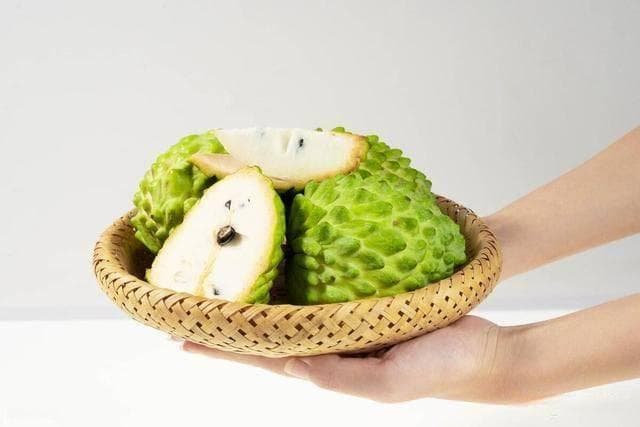 释迦果的正确吃法，看看你吃对了吗？
