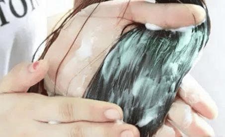 护发素是酸性还是碱性？一文详解护发素的酸碱性质及其使用技巧