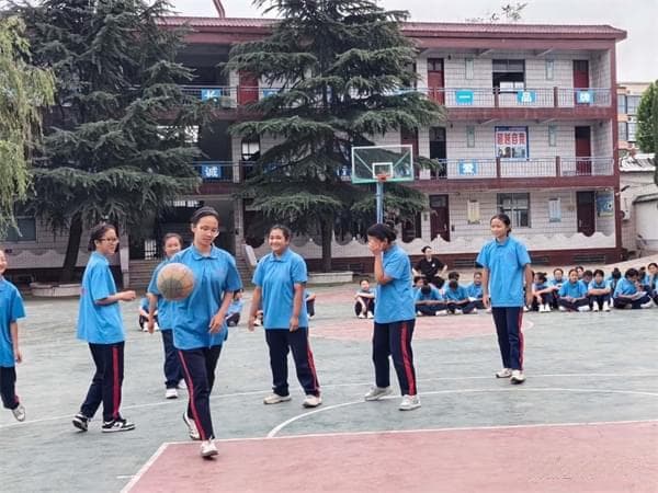 数字时代下，初中生手机使用该如何管理？