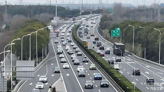 经常跑高速，你的车一定要有这3个功能，安全性大大提高