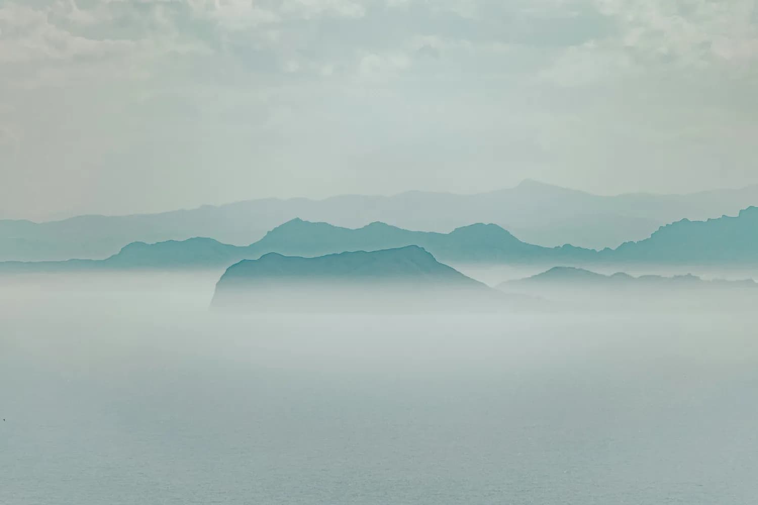 李爱玲作品中的诗意山水