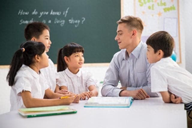 自信心不足的孩子家长应该怎么做，提升孩子自信心的家长指导建议