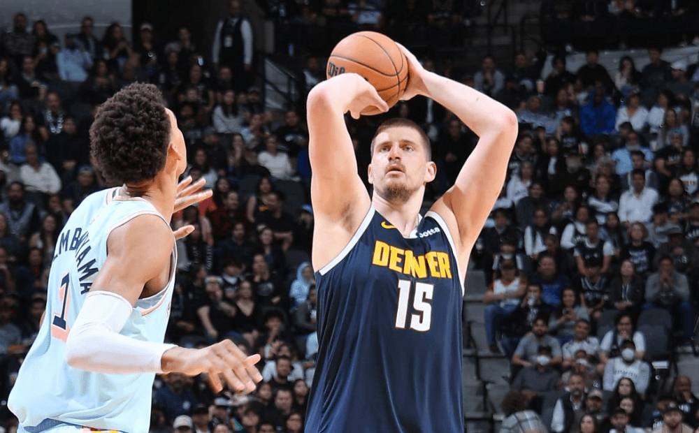 NBA常规赛：约基奇46+9+10掘金加时复仇马刺 文班生日夜20+23