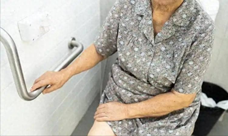 高脂饮食易致冬季便秘，地瓜富含膳食纤维助改善