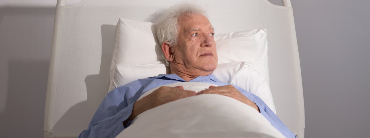 80多岁老人晚上不睡觉？试试这5种方法