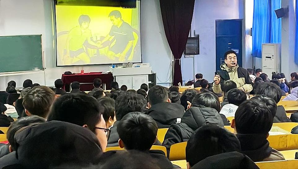 关注体质健康，防止运动损伤 ——我校举办运动健康专题讲座