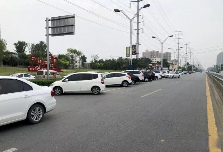 省油技巧大揭秘：从加油到开车，这些方法帮你省下大笔油费