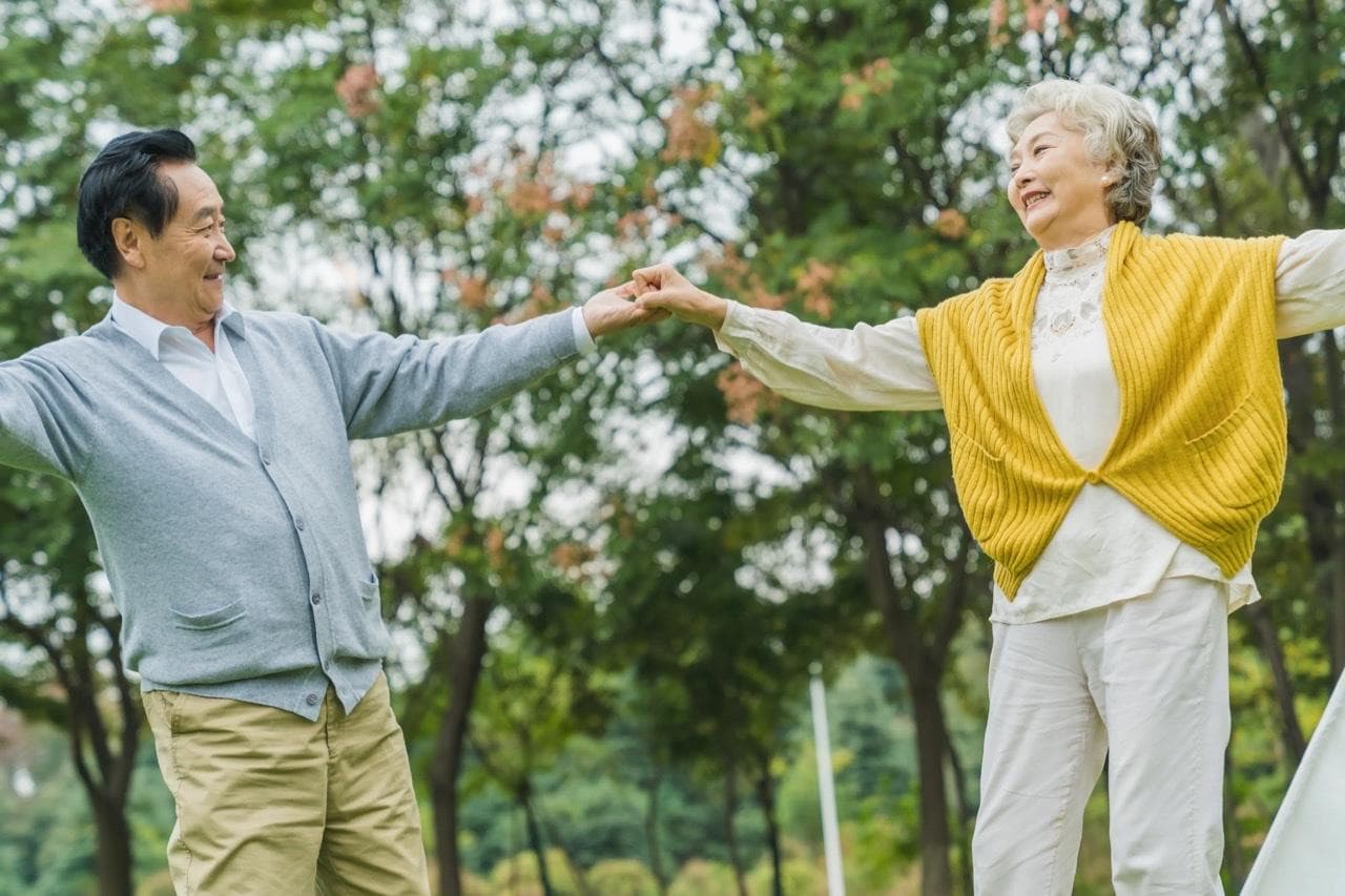 医生说 《中老年人为何需要补充氨糖》