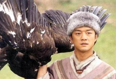 郭靖真的是“痴傻”吗？他为何能成为武林高手，收获美好爱情？