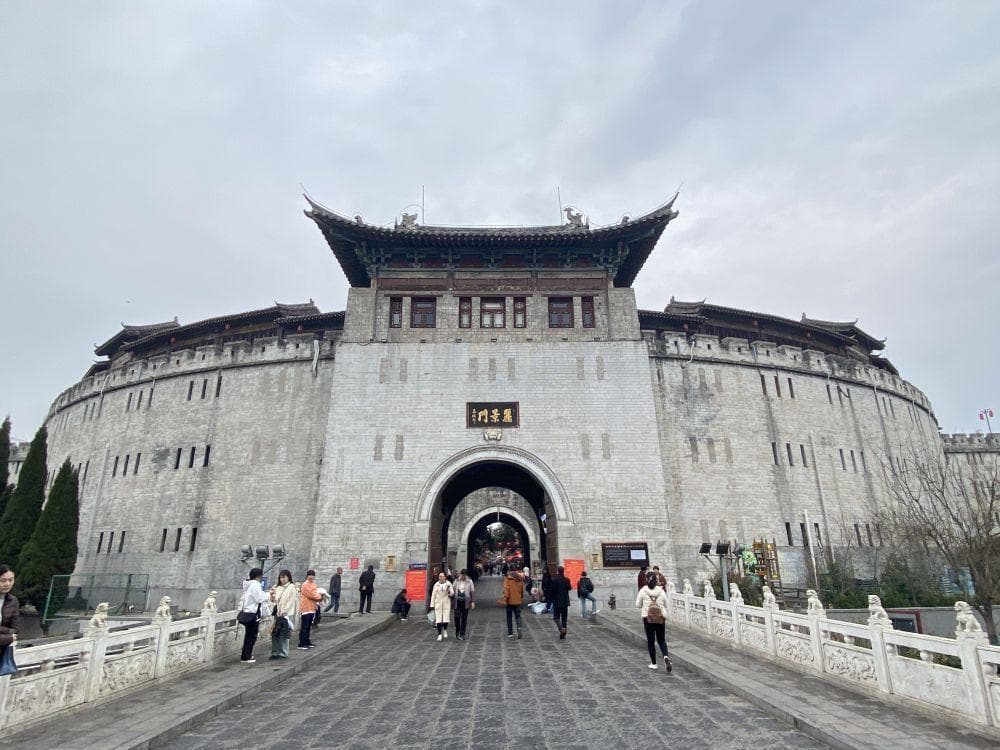 漫步洛阳西大街：千年古街的古今繁华