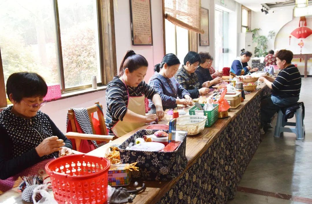 贾汪区：特色产业旺起来 集体农户“双增收”