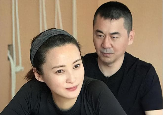 18年后，再看陈建斌现任妻子蒋勤勤，才明白她与吴越谁是“清醒”