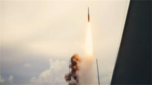 055大驱搭载鹰击-21：中国海军远程打击能力再升级
