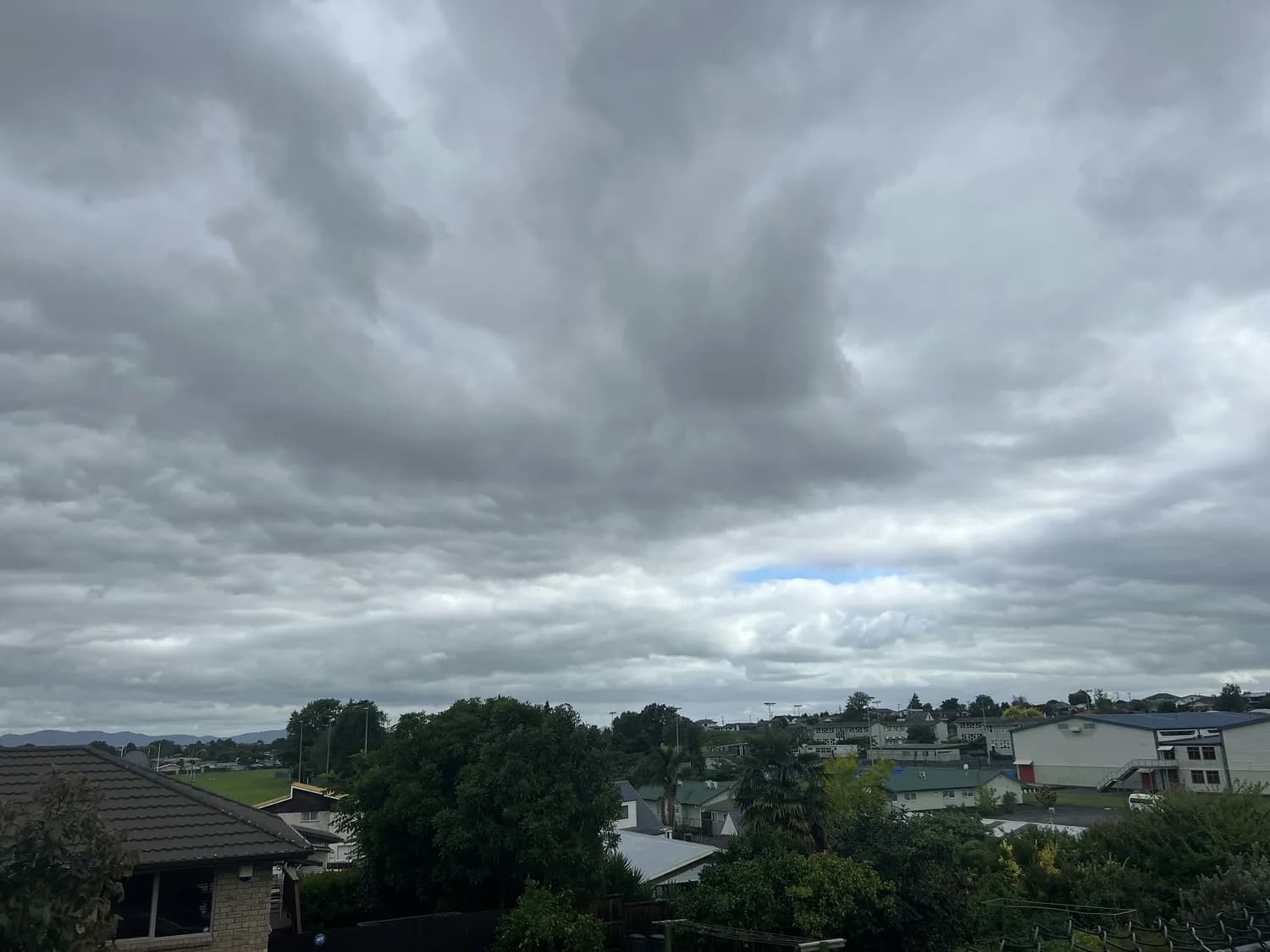 新塘镇下周雷雨不断，出行攻略请收好！