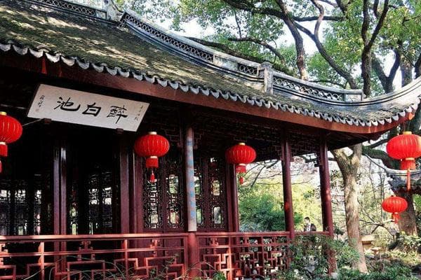 上海醉白池公园：九百年历史的江南园林