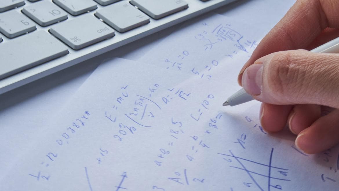 IB数学金融数学简介：简单和复利