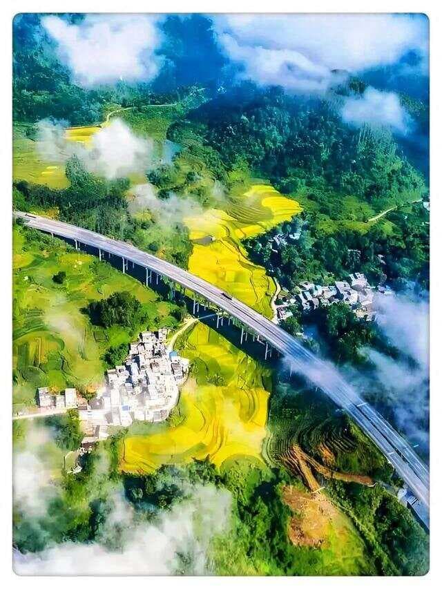 “世界最美公路”合那高速：516公里串起广西7县市绝色风光