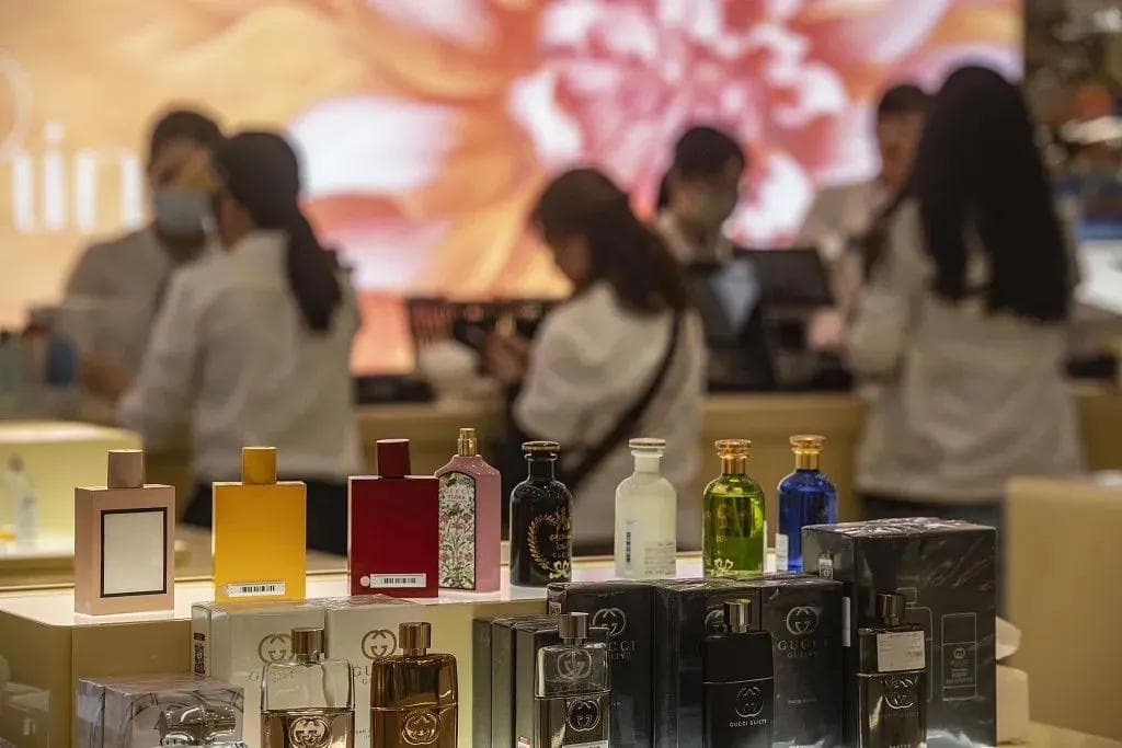“家门口逛免税店”，免税新政带来哪些新利好？
