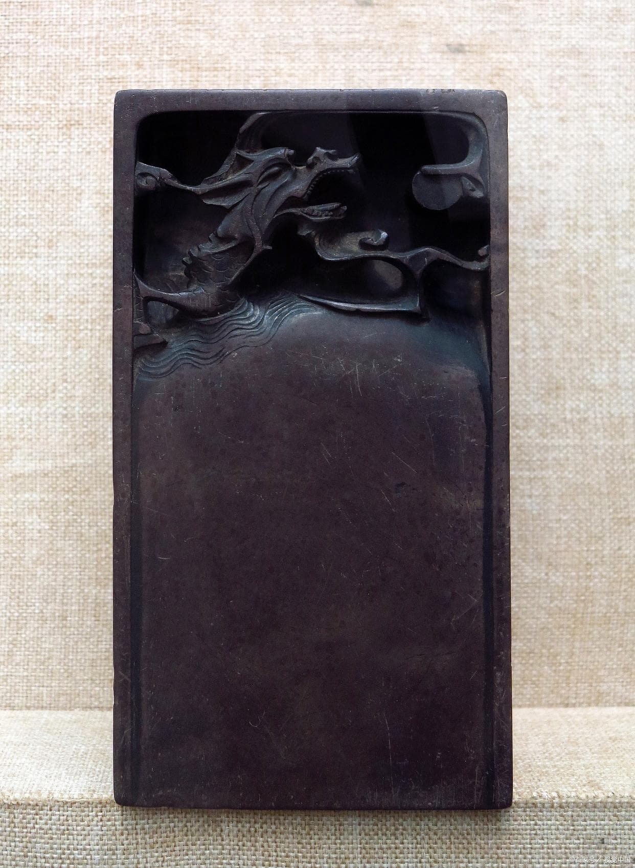古代笔墨宝：墨块的历史与制作过程