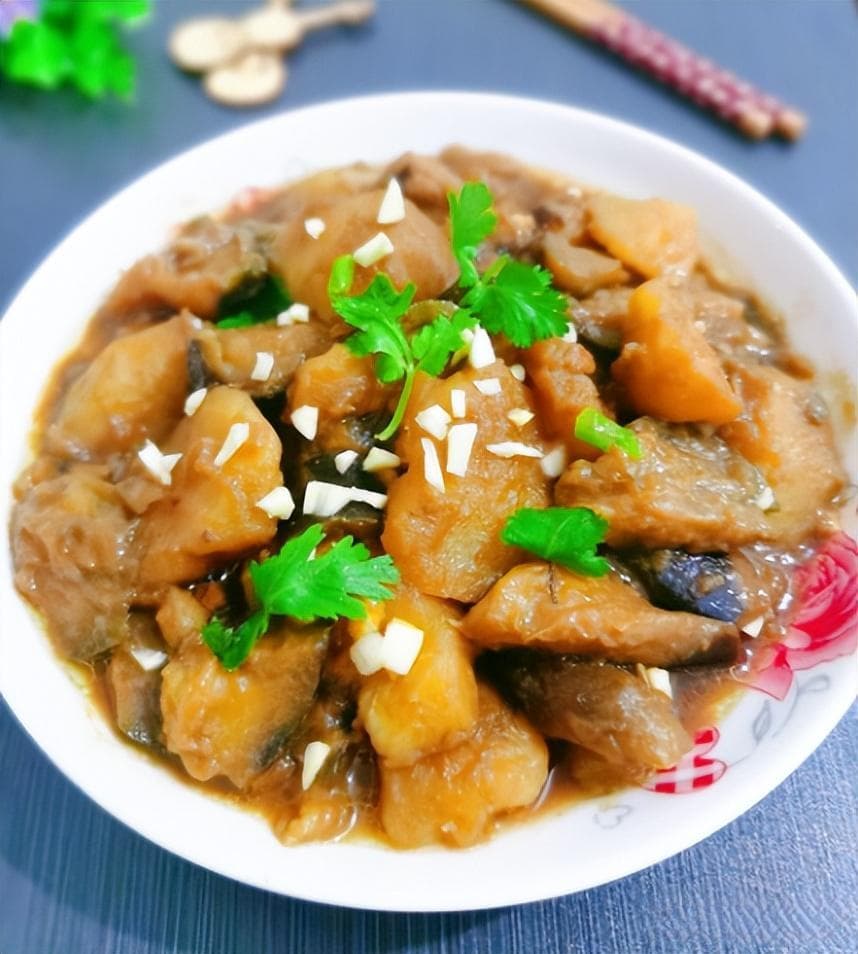 茄子甘蓝配柠檬：五种食材降尿酸全攻略