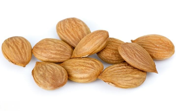 餐前吃杏仁对控制血糖和预防糖尿病有好处