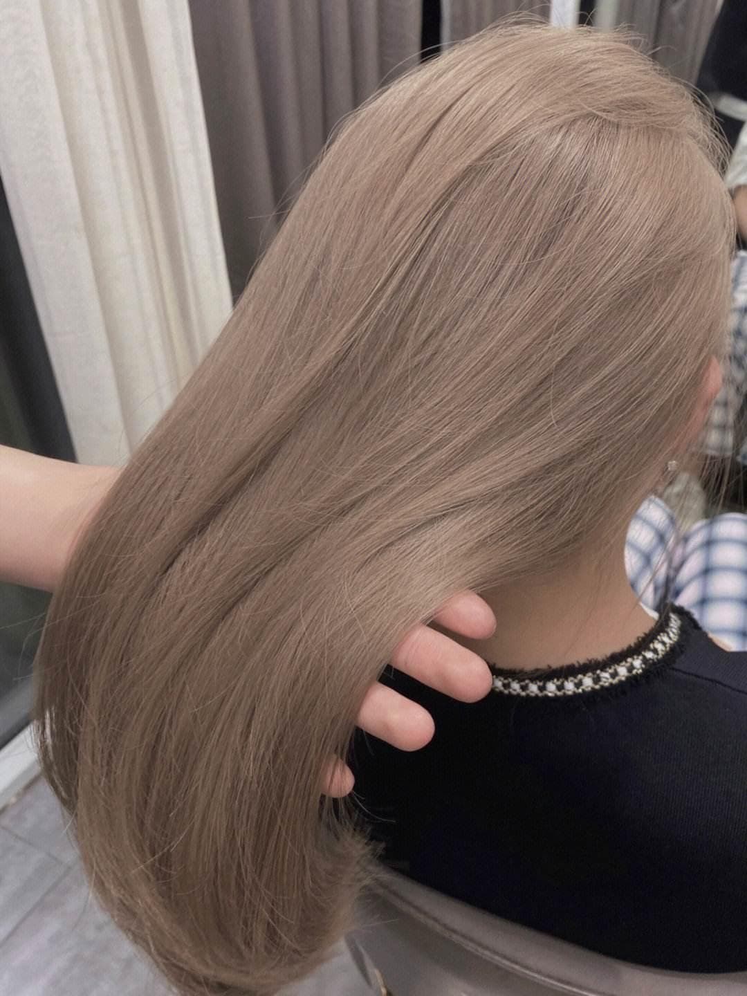 奶茶色怎么调，应用领域以及色彩搭配技巧