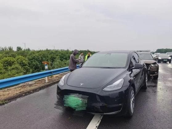 行车途中未保持安全车距 引发追尾事故负全责