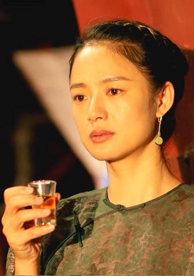 姜文周韵《天地英雄》角色揭秘：爱情与演技的双重考验