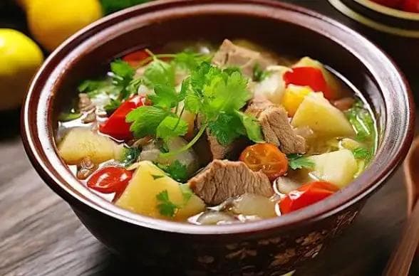 寒冷冬季养生指南：如何保持温暖并增强身体抵抗力？