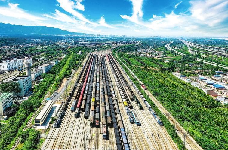 专题 | 绿色交通建设提速 绘就低碳未来图谱