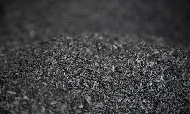 生物炭：一种可持续的土壤改良剂和碳封存材料