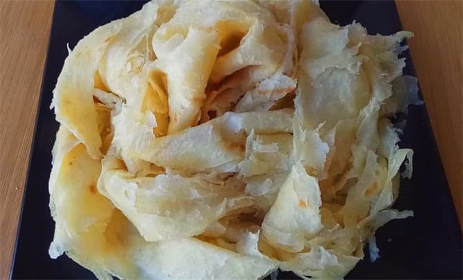 家常小油饼制作攻略：柔软多层的秘诀就在这两点