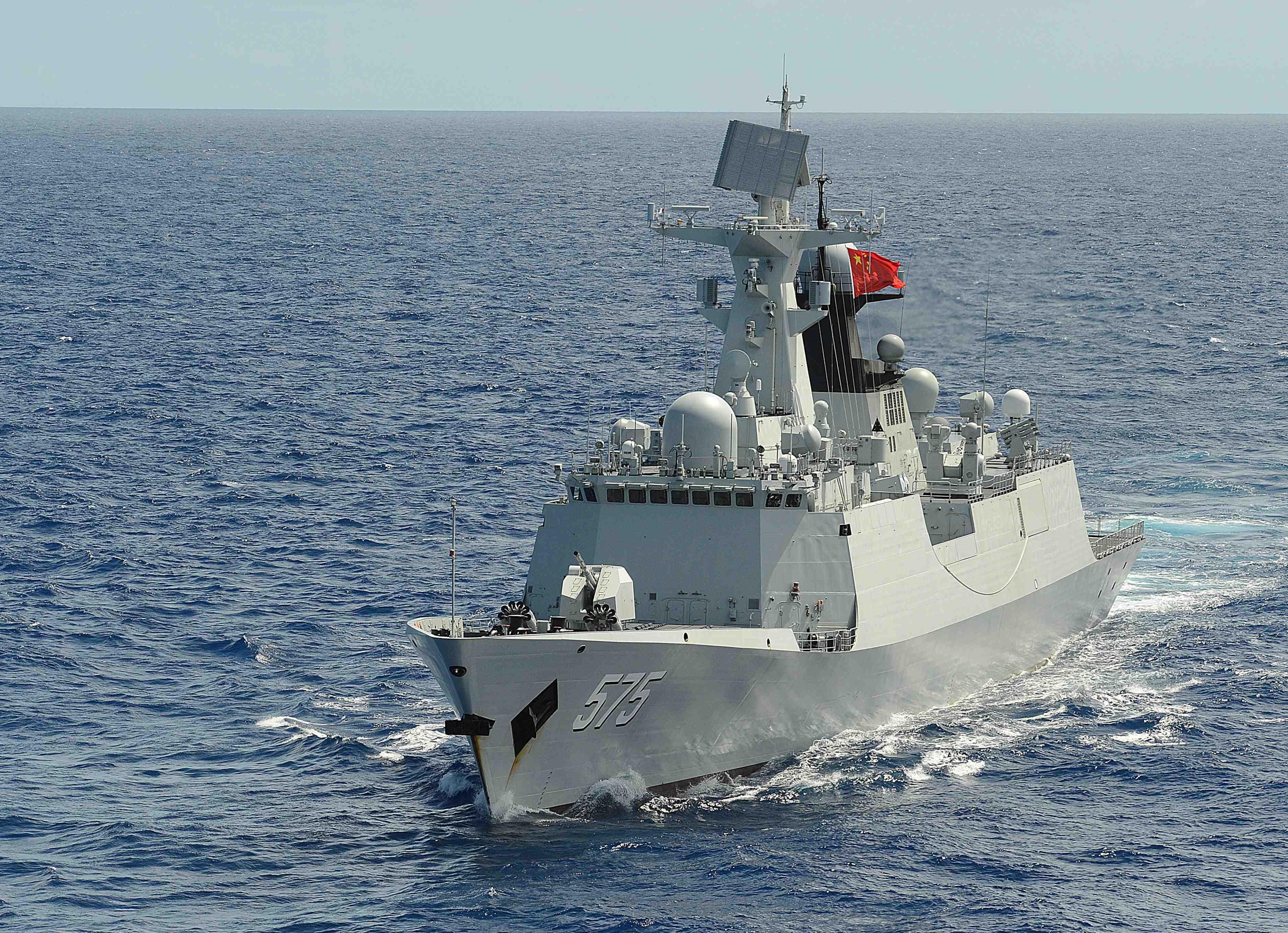 中国又一大型护卫舰即将亮相，有望今年列装海军，预计建造数量将超30艘