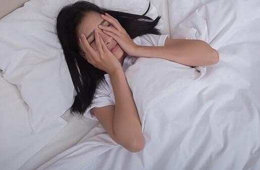 睡眠不足，会增加肥胖风险 记忆力也会逐渐减退