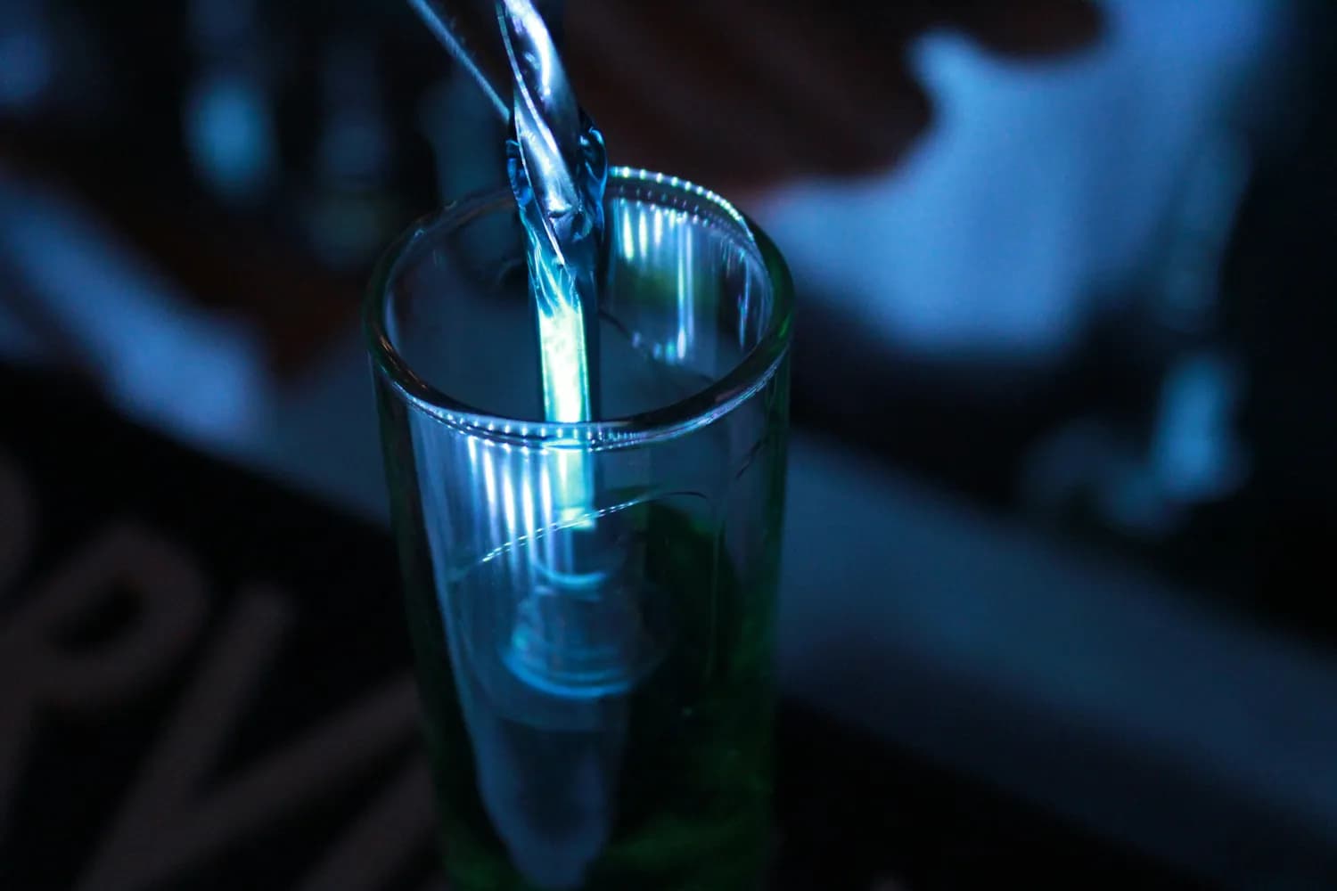 甘肃酒泉夜光杯：古诗词里的浪漫神器
