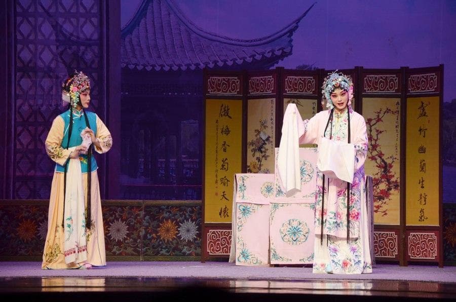 豫剧《秦雪梅》：一曲忠贞爱情的戏曲绝唱