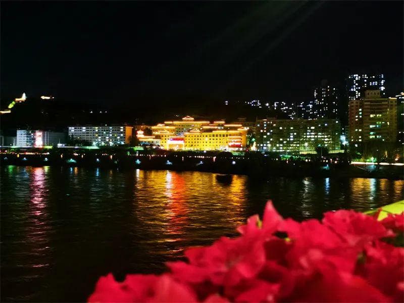 长街短巷，市井烟火，夏日的兰州“香迷糊”了