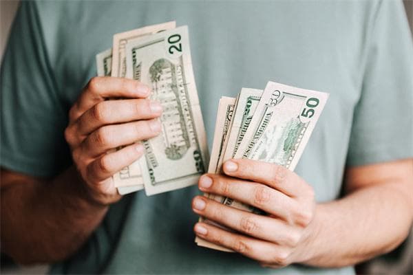 第三版一角钱纸币：详细特征、价值评估与收藏指南