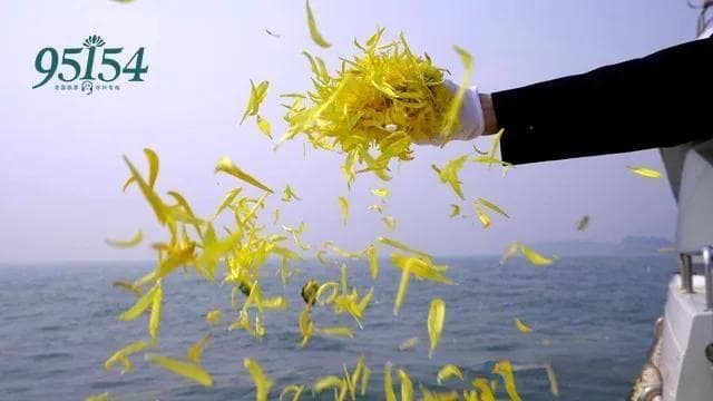 竖灵与守灵：传统习俗背后的意义