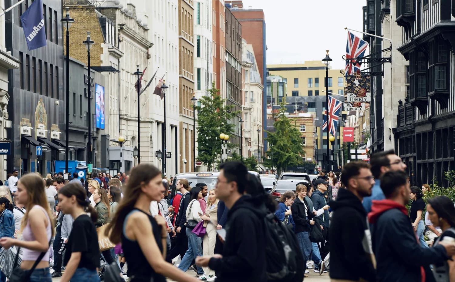 英国劳动力市场放缓，英镑汇率受压