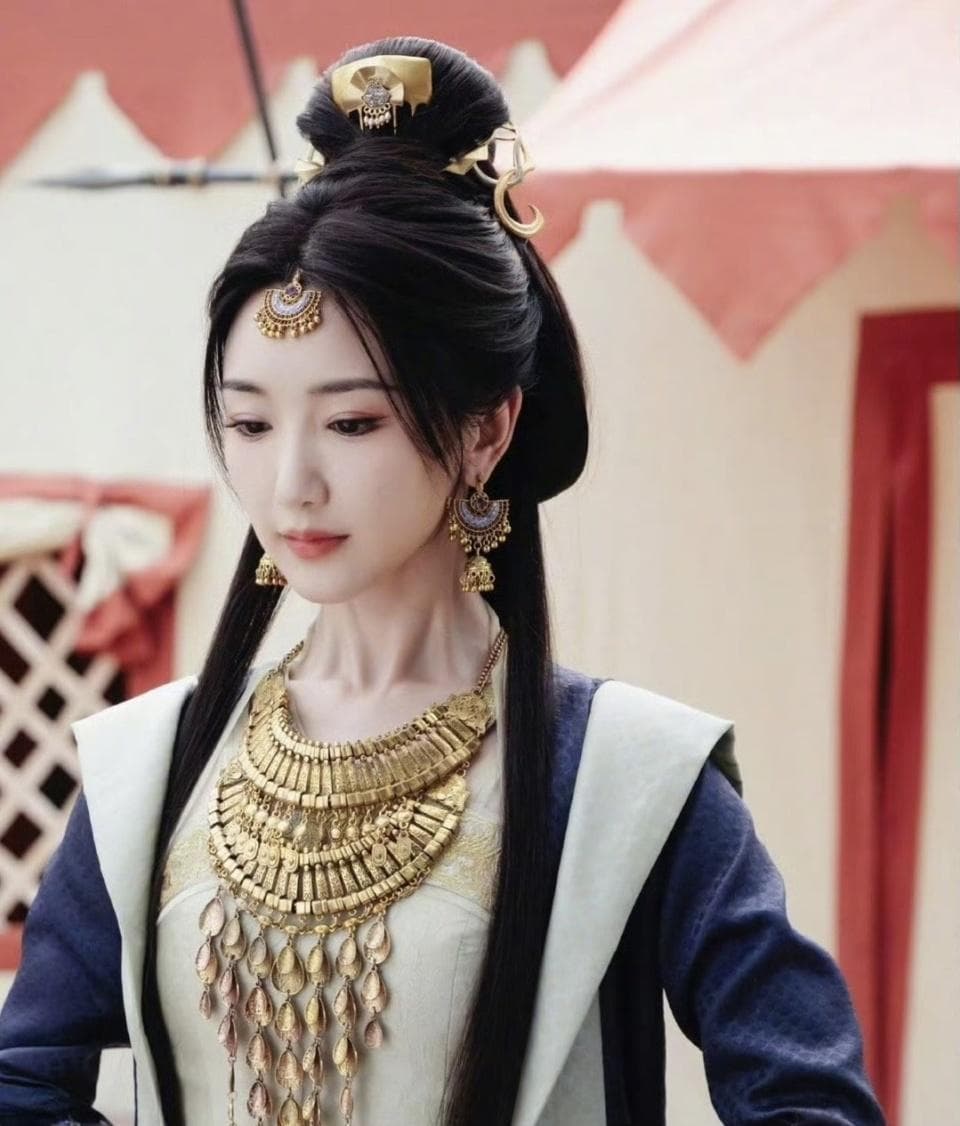 毛晓彤：从《锦绣未央》走红到中年转型困境